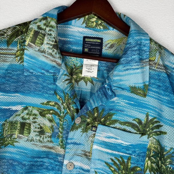 QUICKSILVER Other - Quicksilver Hawaiian Mesh Shirt Mens Medium Palm Trees‎ Short Sleeve Button Up